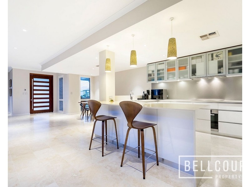 6 Lacebark Road, Churchlands WA 6018