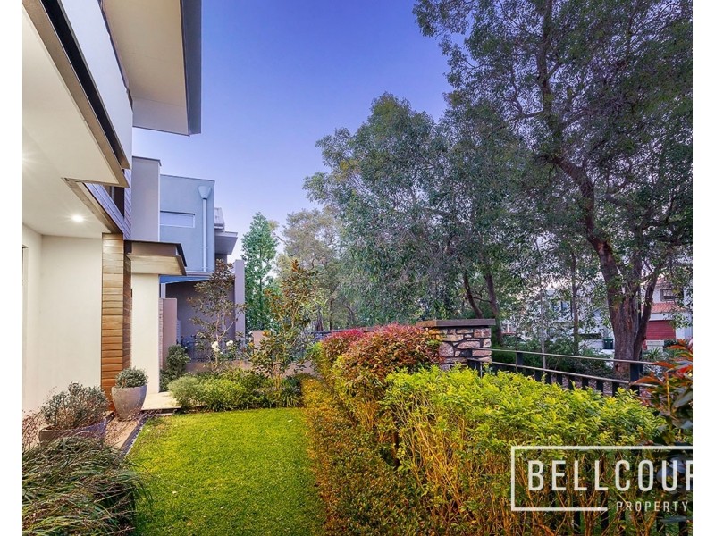 6 Honeypot Way, Churchlands WA 6018