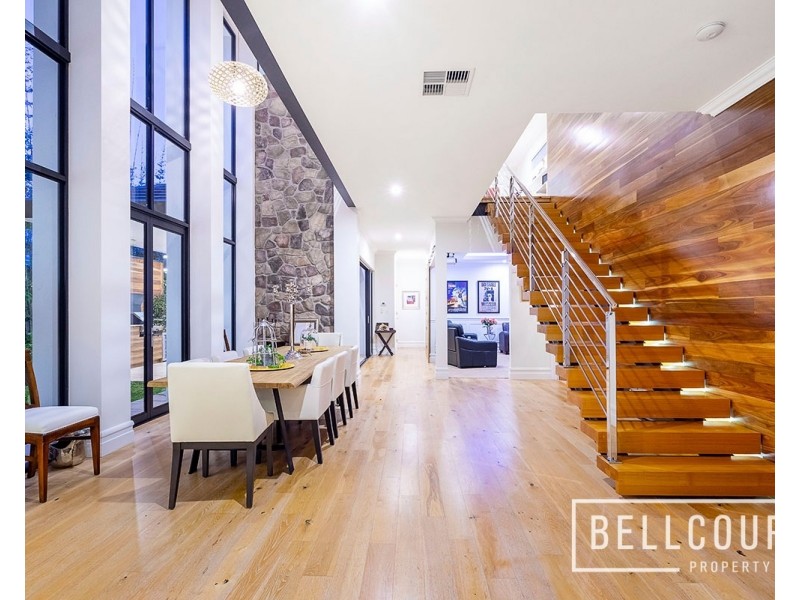 6 Honeypot Way, Churchlands WA 6018