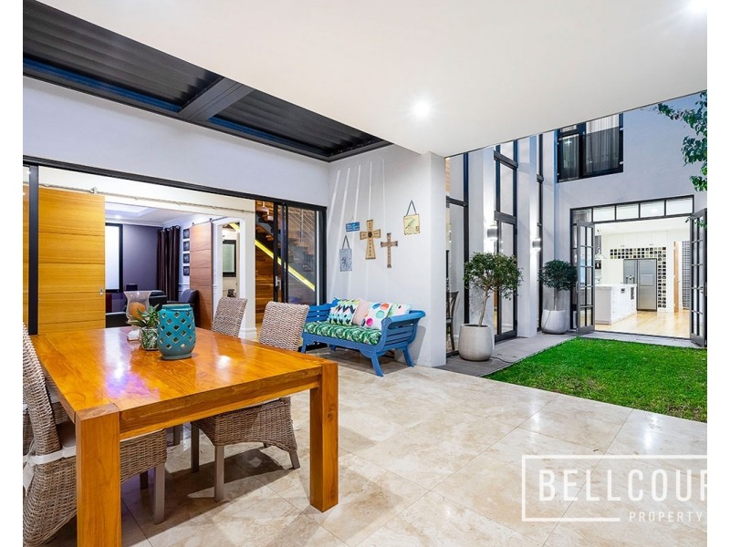 6 Honeypot Way, Churchlands WA 6018