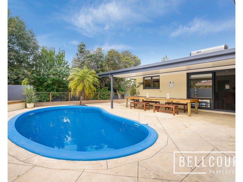 8 Shadbolt Street, Booragoon WA 6154