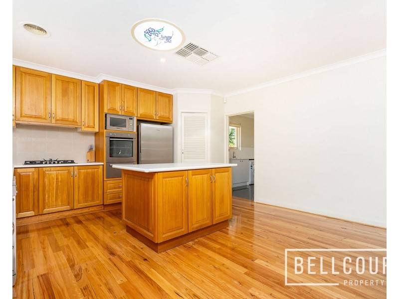 8 Shadbolt Street, Booragoon WA 6154