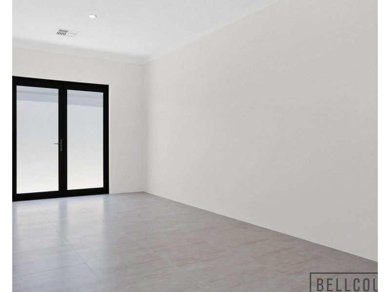 27 Simper Crescent, White Gum Valley WA 6162