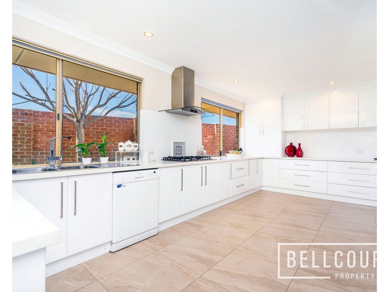 7 Park View Green, Churchlands WA 6018