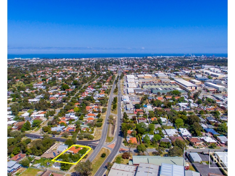 2 Collick Street, Hilton WA 6163