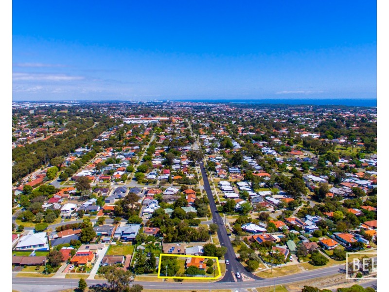 2 Collick Street, Hilton WA 6163