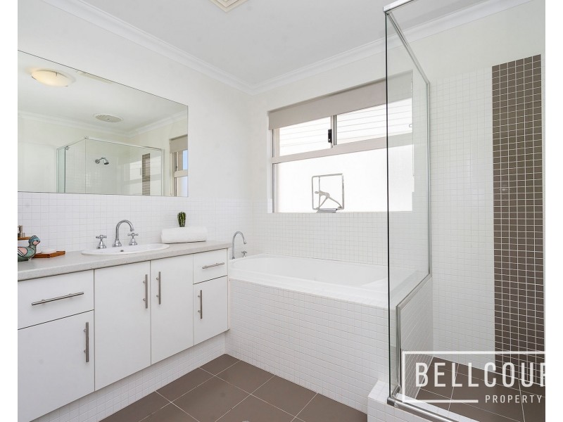 34 Appleberry Street, Churchlands WA 6018