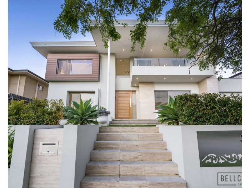 33 Dolomite Court, Churchlands WA 6018