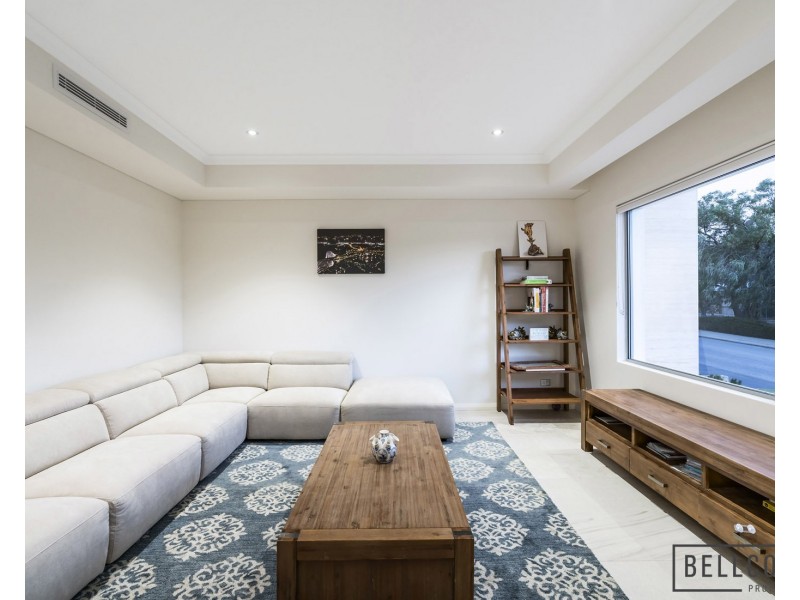 33 Dolomite Court, Churchlands WA 6018