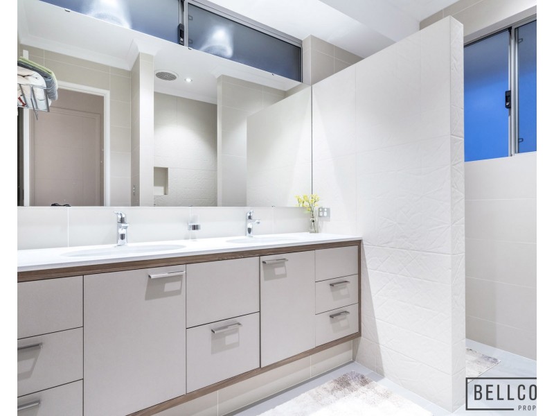 33 Dolomite Court, Churchlands WA 6018