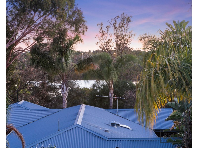 13 Trinnick Place, Booragoon WA 6154