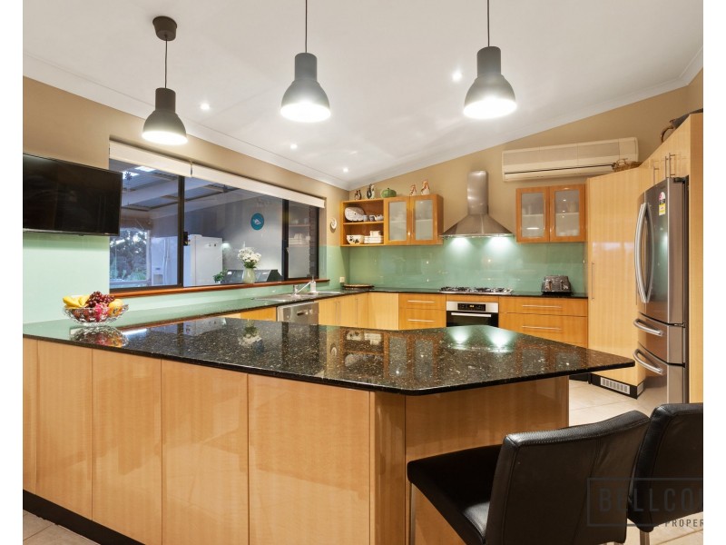 13 Trinnick Place, Booragoon WA 6154