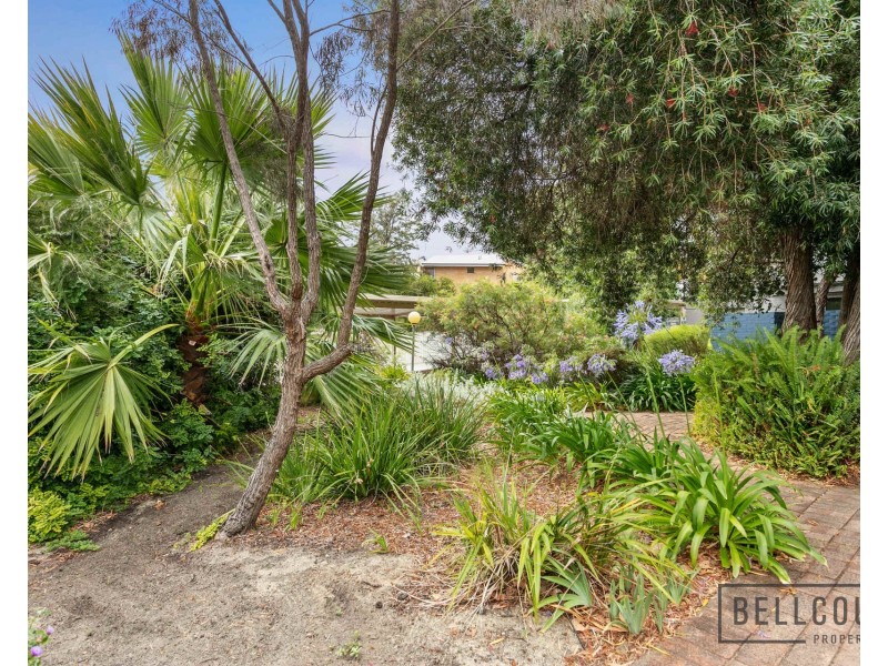 1/233 Hensman Road, Shenton Park WA 6008