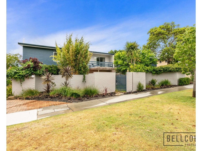 1/233 Hensman Road, Shenton Park WA 6008
