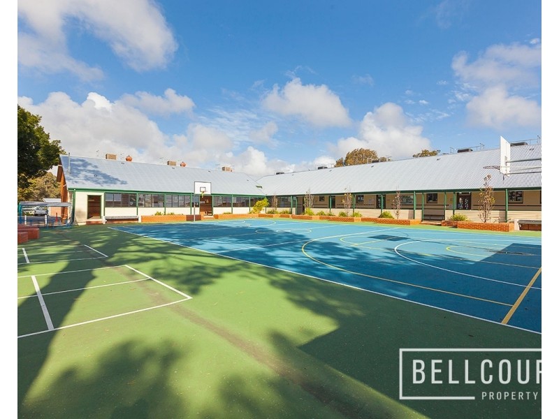 1/233 Hensman Road, Shenton Park WA 6008