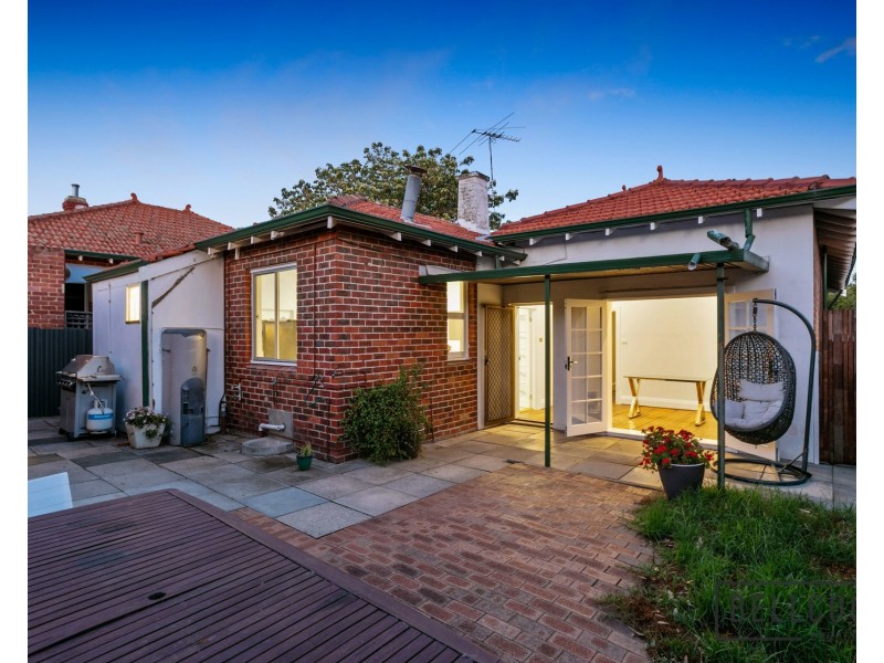 15 Clifton Street, Nedlands WA 6009