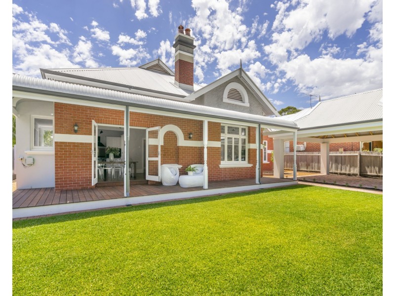 8 Onslow Road, Shenton Park WA 6008