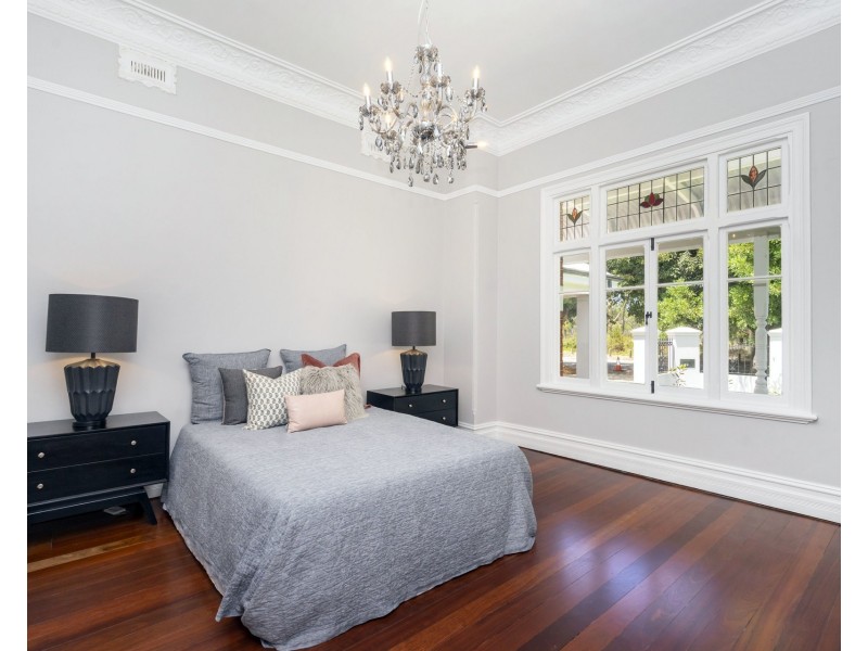 8 Onslow Road, Shenton Park WA 6008