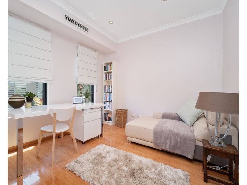 34 Latrobe Street, Yokine WA 6060