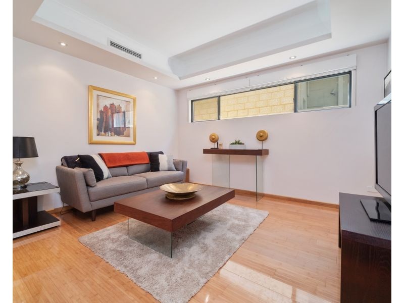 34 Latrobe Street, Yokine WA 6060