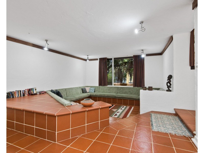 11 Warralong Crescent, Coolbinia WA 6050