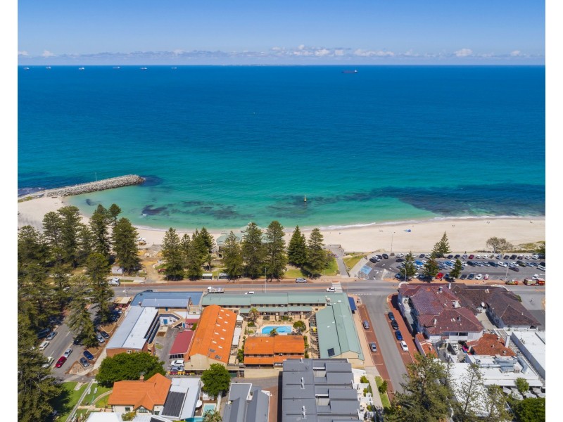 6 John Street, Cottesloe WA 6011