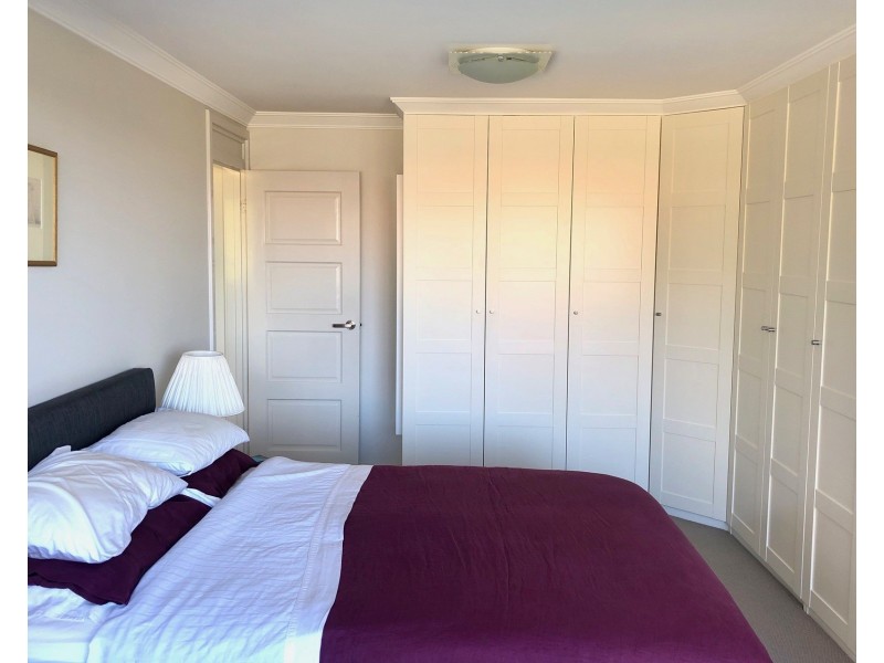 2/4 Crawley Avenue, Crawley WA 6009