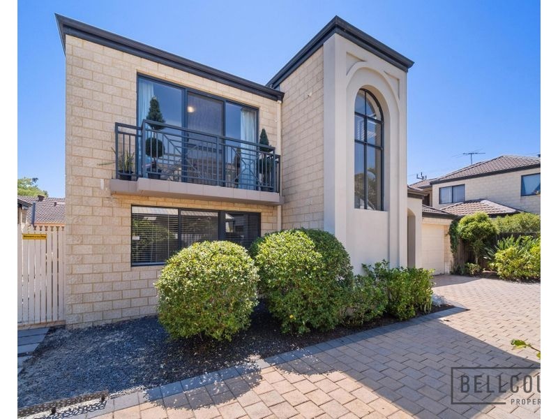 17b Thurlow Avenue, Yokine WA 6060