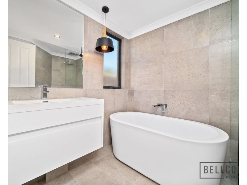 17b Thurlow Avenue, Yokine WA 6060