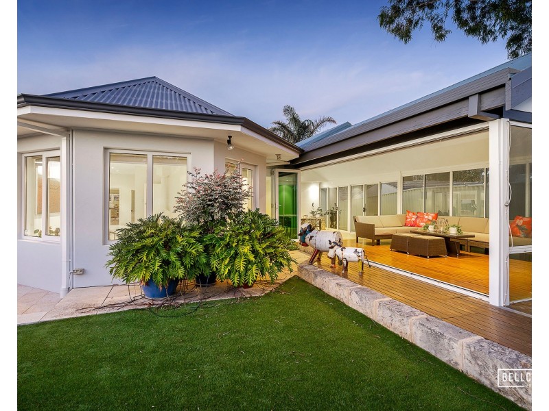 13 Elimatta Way, City Beach WA 6015