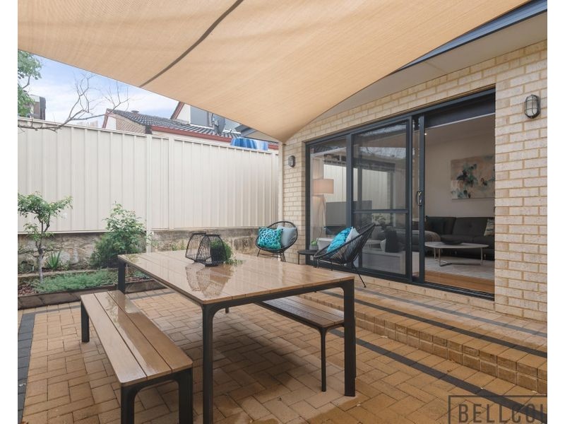 2/76 Peninsula Road, Maylands WA 6051