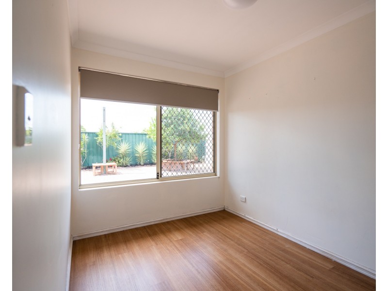 25 Adelphi Court, Marangaroo WA 6064