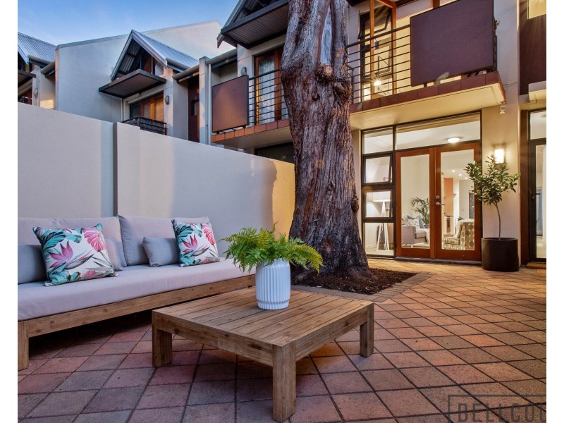 19/2 Quintilian Road, Mount Claremont WA 6010