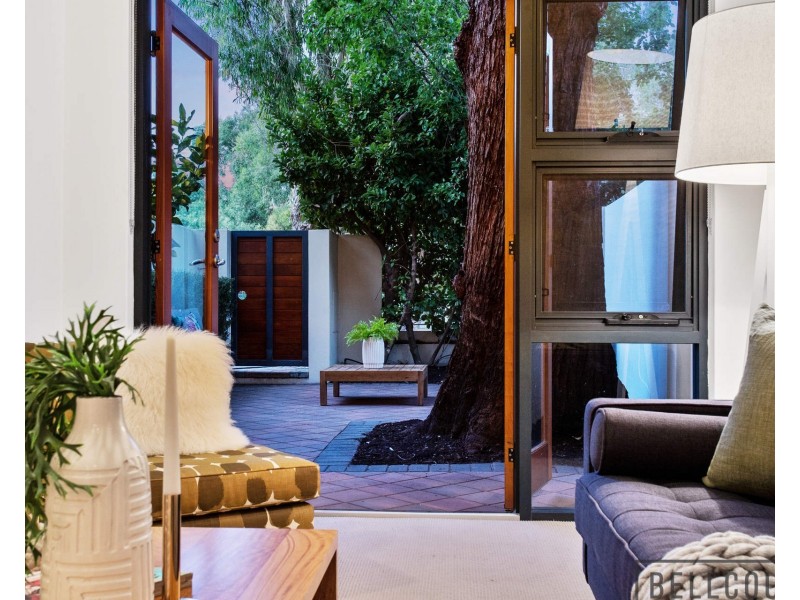 19/2 Quintilian Road, Mount Claremont WA 6010