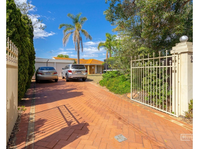 2 Falcon Avenue, Churchlands WA 6018