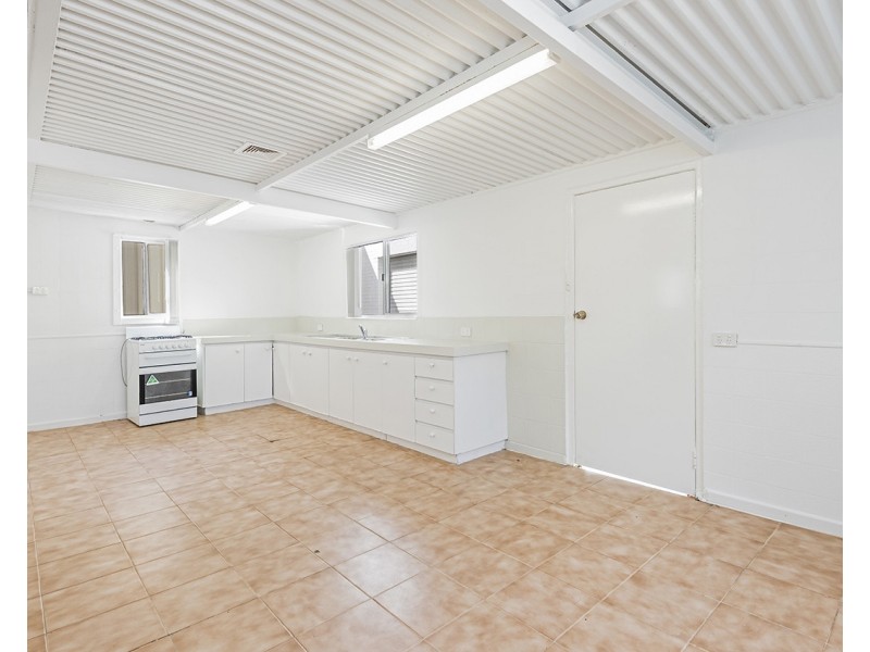 5 Michael Street, Beaconsfield WA 6162