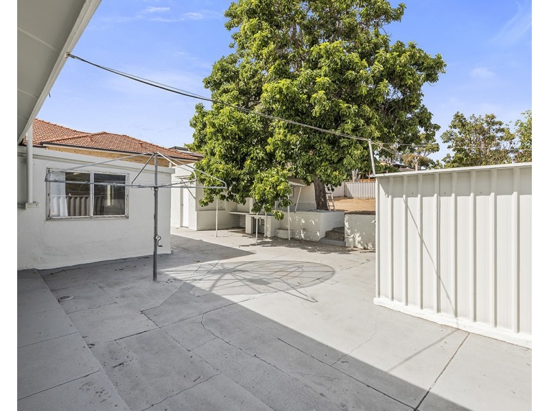 5 Michael Street, Beaconsfield WA 6162
