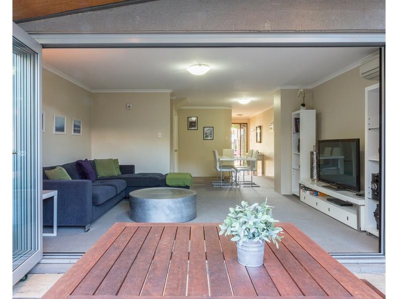 3/3 Rockett Lane, Cottesloe WA 6011