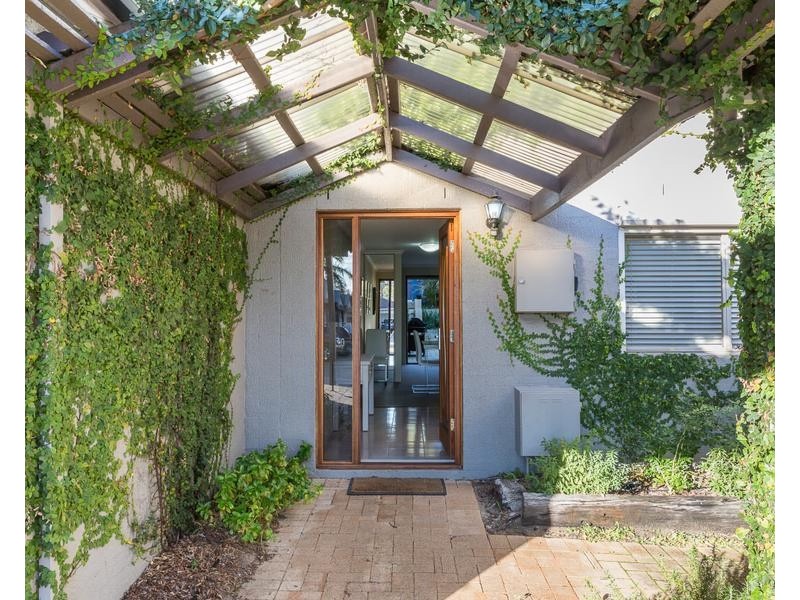 3/3 Rockett Lane, Cottesloe WA 6011
