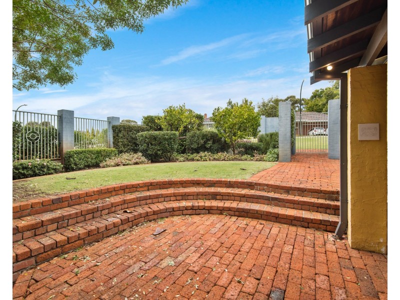 11 Warralong Crescent, Coolbinia WA 6050