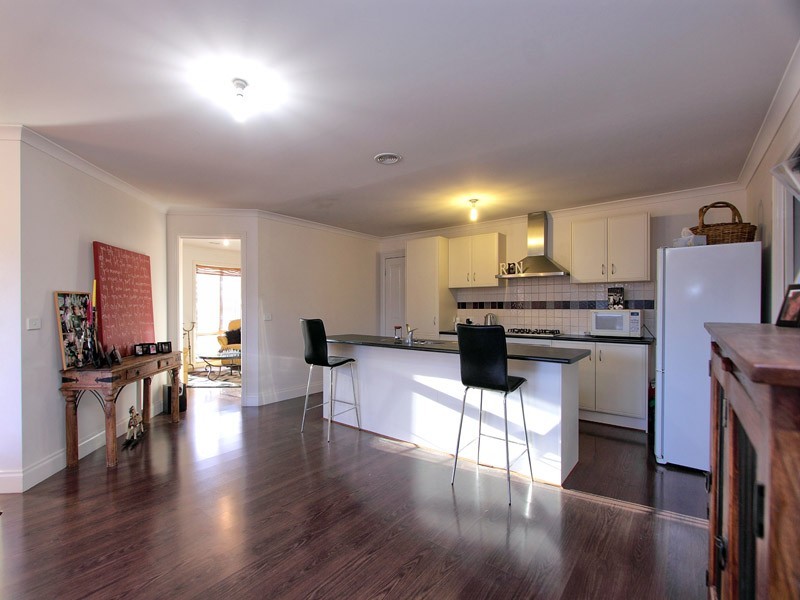 2 Elpara Place, Skye VIC 3977
