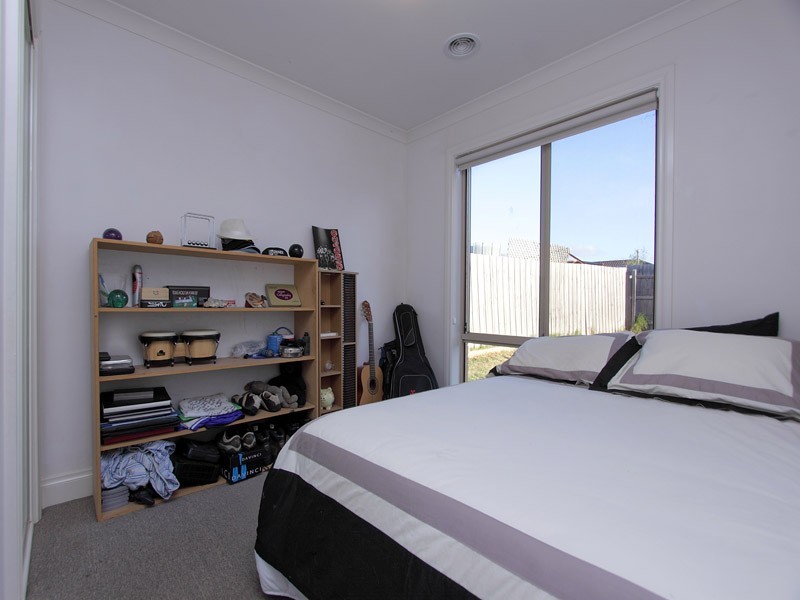 2 Elpara Place, Skye VIC 3977