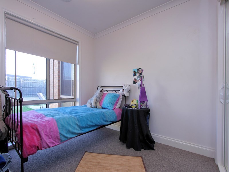 2 Elpara Place, Skye VIC 3977