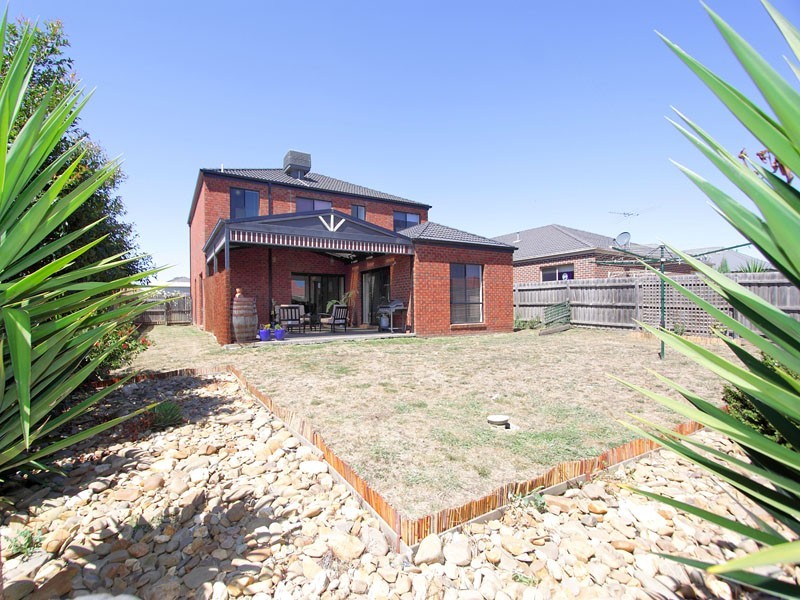 9 Laurie Court, Skye VIC 3977
