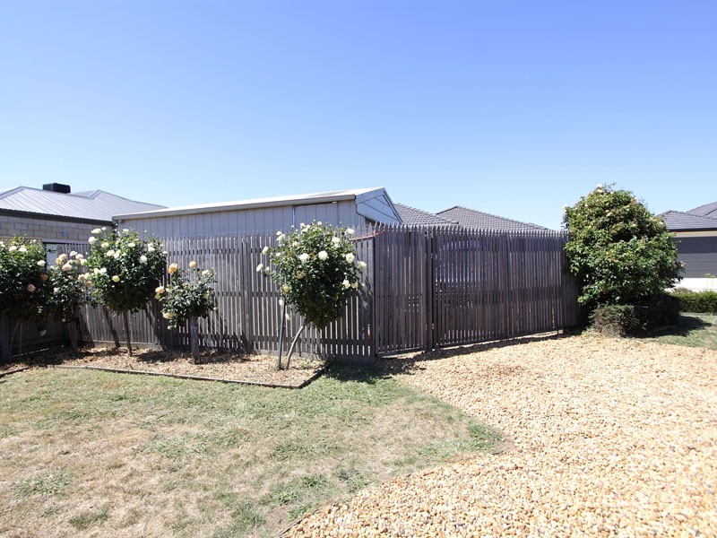 9 Laurie Court, Skye VIC 3977