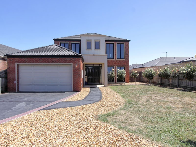 9 Laurie Court, Skye VIC 3977