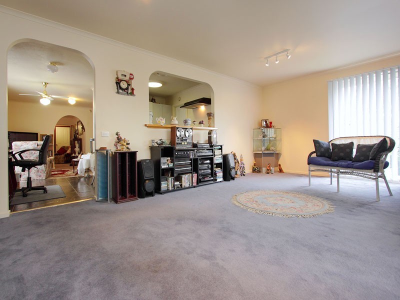 18 Averne Street, Cranbourne VIC 3977