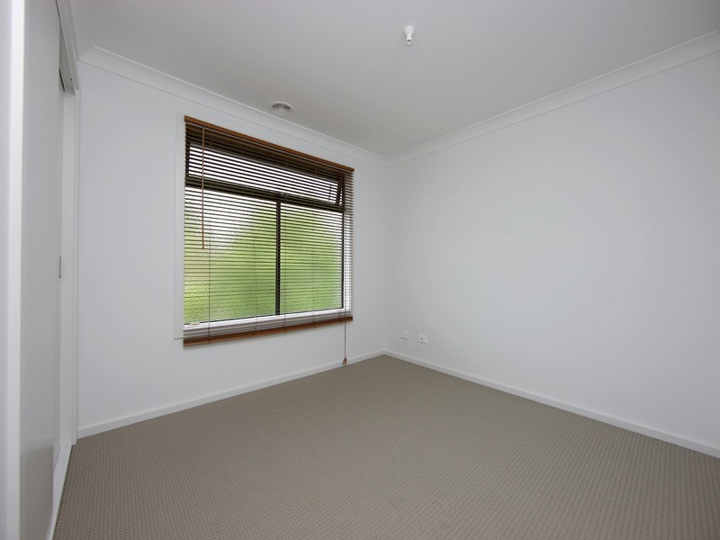 2/2 Robinsons Road, Seaford VIC 3198