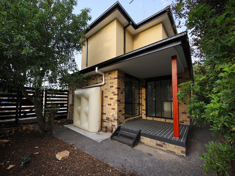 2/2 Robinsons Road, Seaford VIC 3198