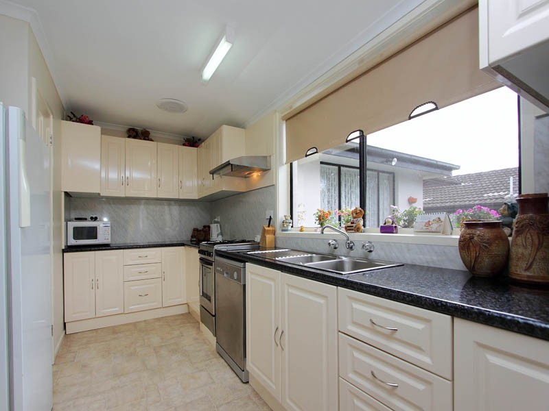 42 Paterson Avenue, Langwarrin VIC 3910